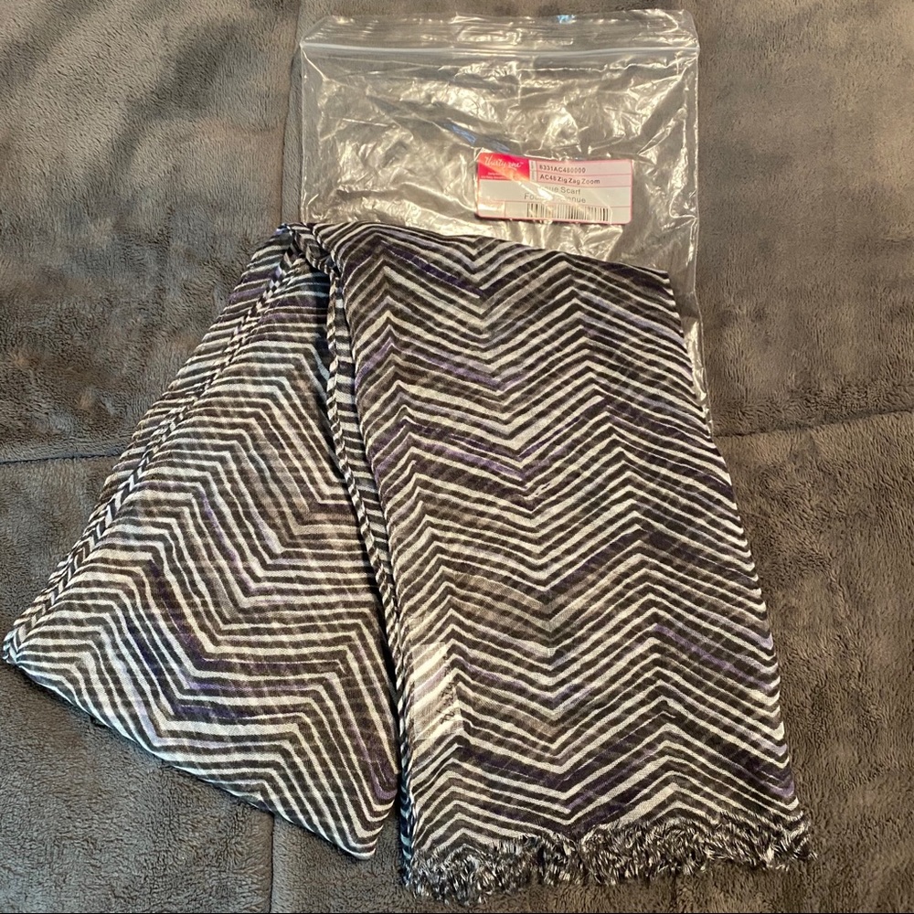 Thirty-One Avenue Scarf